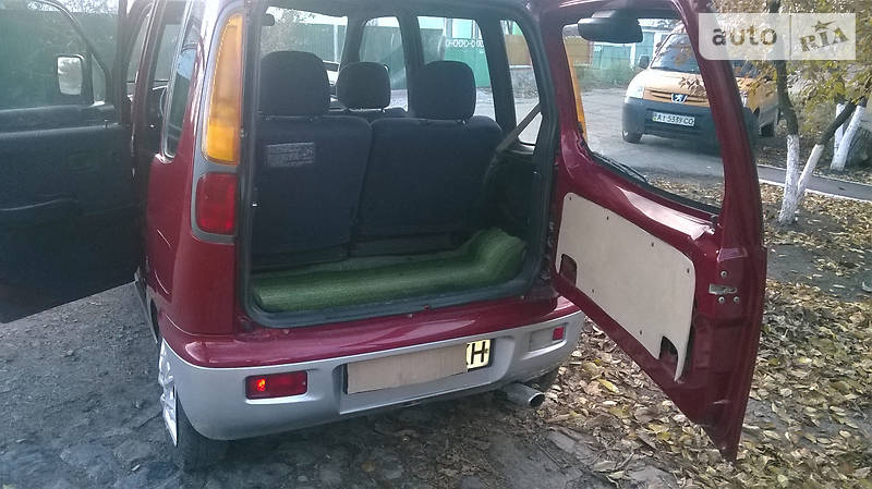 Daihatsu Move 2000 року