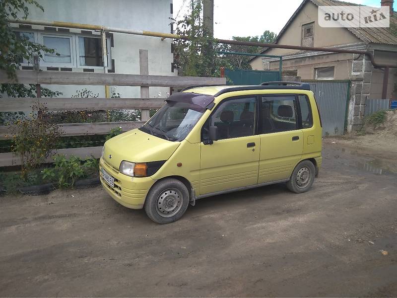 Daihatsu Move 1998 року