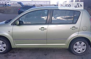 Daihatsu Sirion  2005