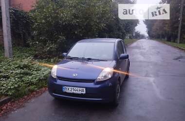 Daihatsu Sirion  2005