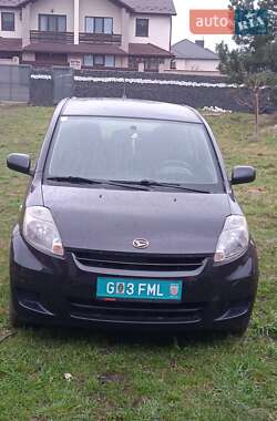 Daihatsu Sirion  2010