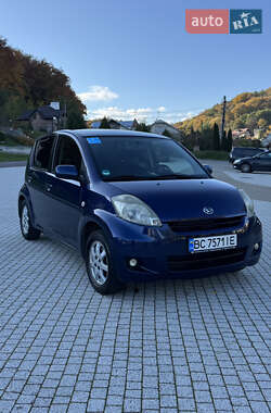 Daihatsu Sirion  2005
