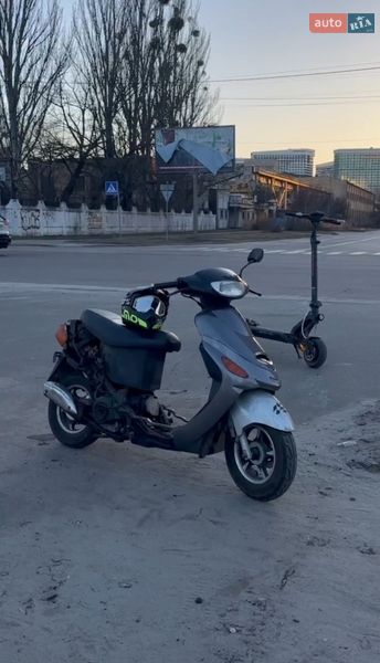 Скутер Defiant DT