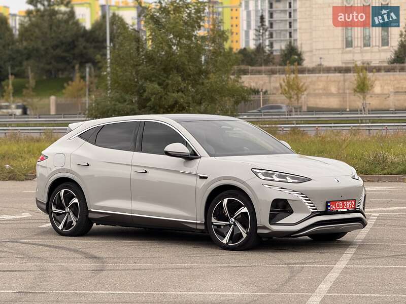 Легковые Denza N7