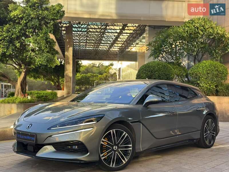 Легковые Denza Z9 GT