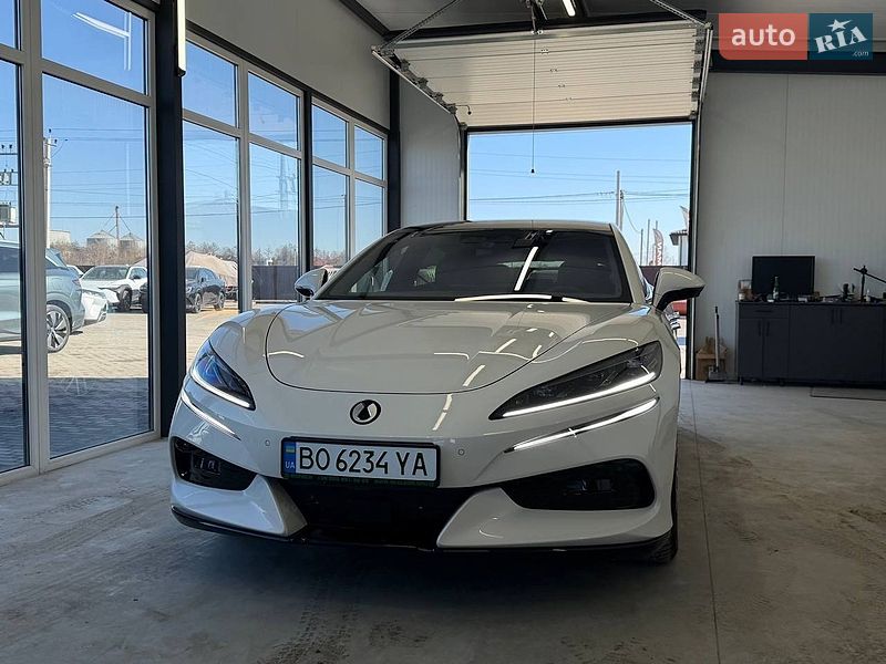 Denza Z9 GT