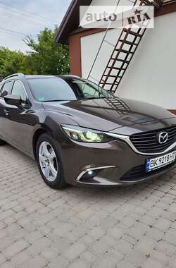 Mazda 6 (Мазда 6) - обзор модели авто