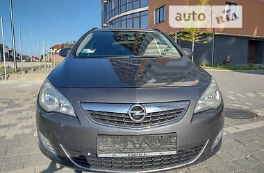 Цены Opel Astra Sports Tourer Дизель