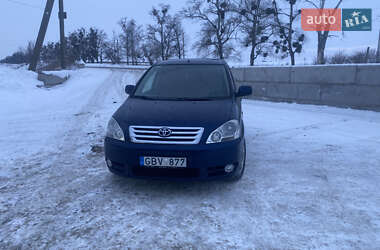 Цены Toyota Avensis Verso Дизель