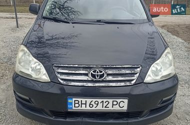 Ціни Toyota Avensis Verso Дизель