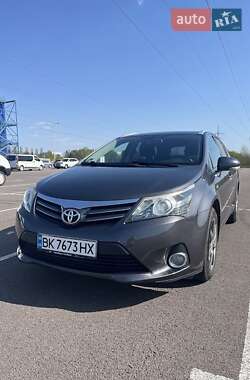 Цены Toyota Avensis Дизель