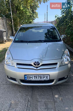 Цены Toyota Corolla Verso Дизель