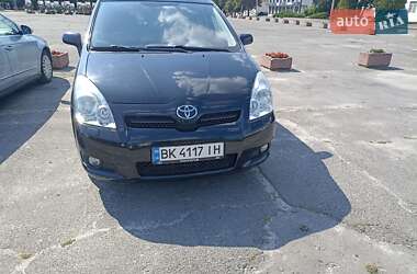 Ціни Toyota Corolla Verso Дизель