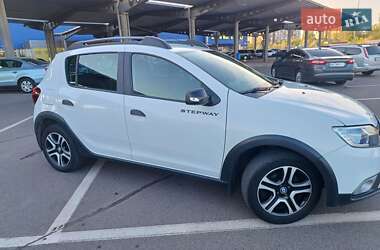 Цены Renault Sandero StepWay Дизель