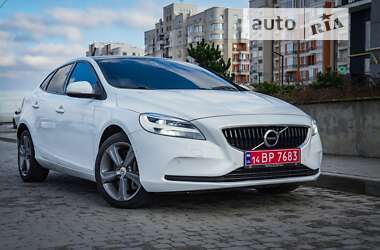 Цены Volvo V40 Дизель