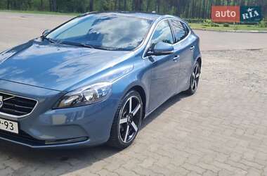 Цены Volvo V40 Дизель