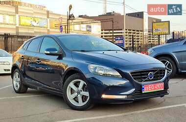 Ціни Volvo V40 Дизель
