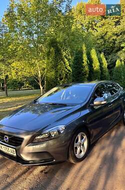 Цены Volvo V40 Дизель