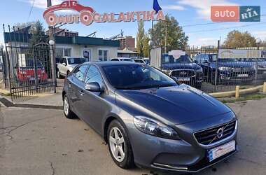 Ціни Volvo V40 Дизель