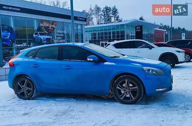 Цены Volvo V40 Дизель