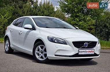 Цены Volvo V40 Дизель