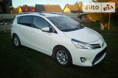 Ціни Toyota Verso Дизель