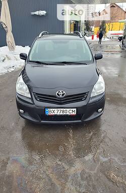 Ціни Toyota Verso Дизель