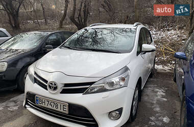 Ціни Toyota Verso Дизель
