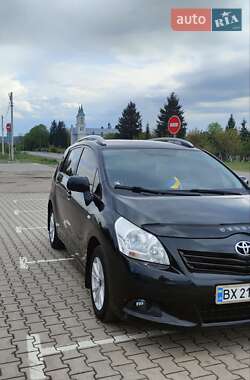 Цены Toyota Verso Дизель