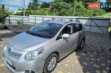 Ціни Toyota Verso Дизель