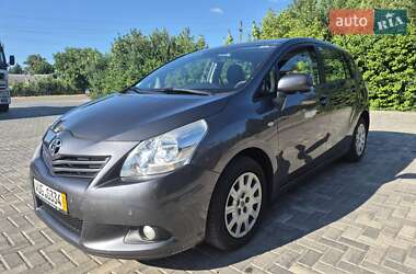 Ціни Toyota Verso Дизель