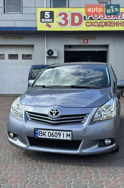 Ціни Toyota Verso Дизель