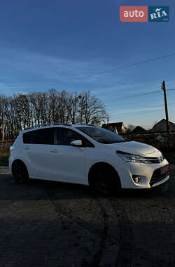 Ціни Toyota Verso Дизель