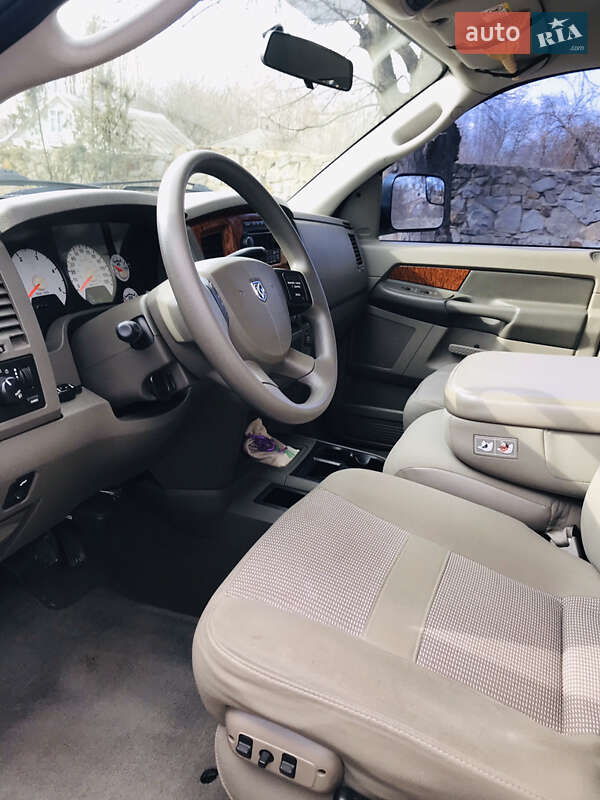 Внедорожник / Кроссовер Dodge 2006 в Сокирянах