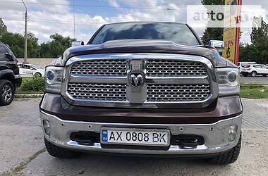 Dodge    LARAMIE 2013