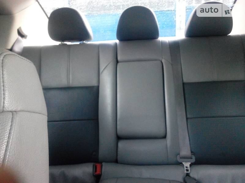Dodge Avenger 2008 года