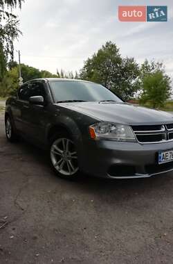Dodge Avenger  2012