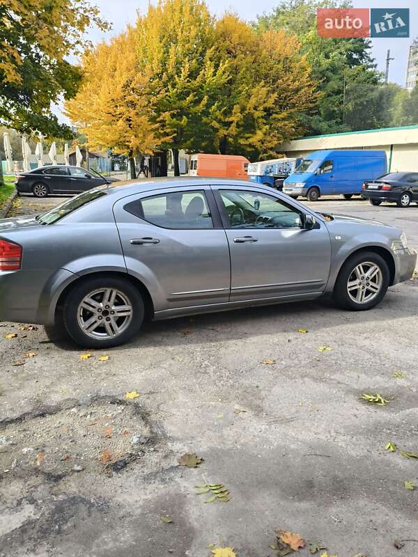 Седан Dodge Avenger 2007 в Львові