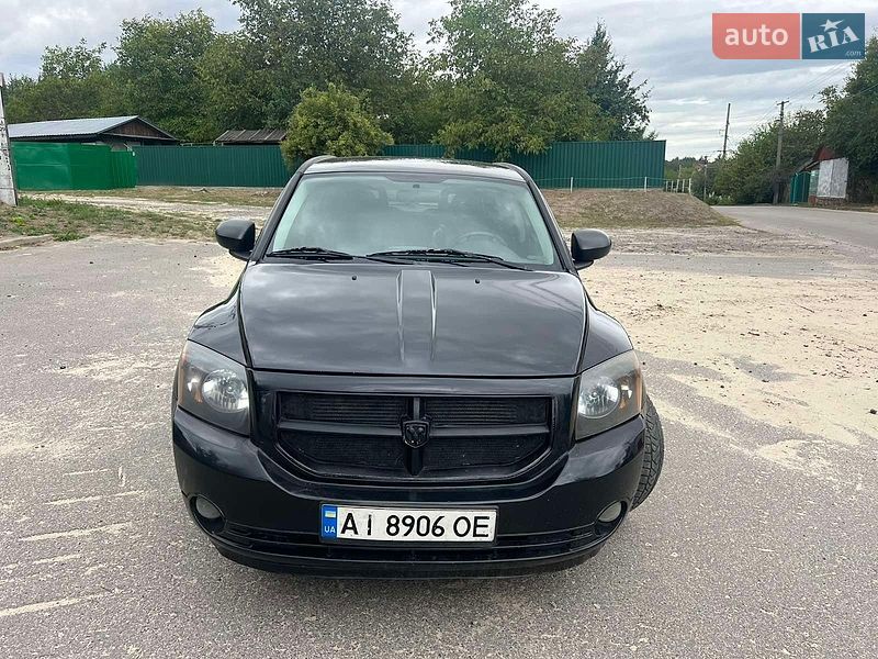 Позашляховик / Кросовер Dodge Caliber