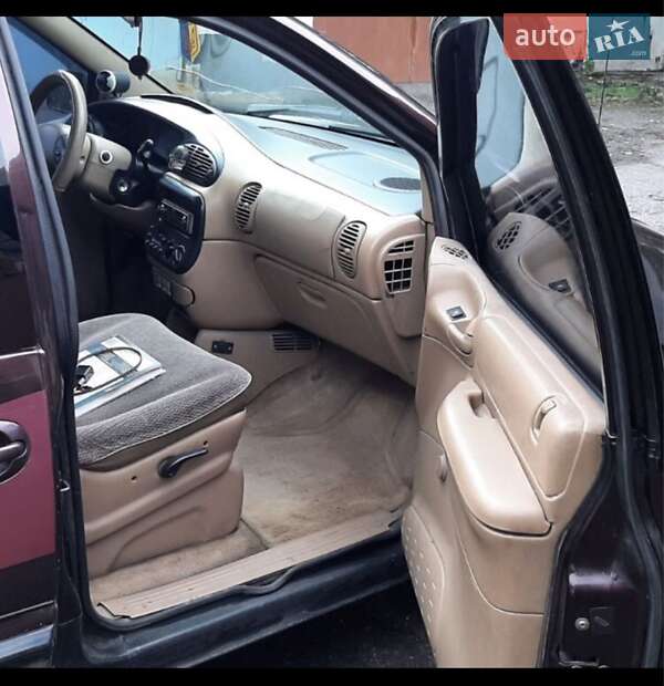 Минивэн Dodge Caravan 1997 в Кривом Роге