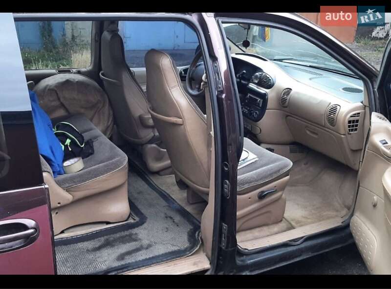 Минивэн Dodge Caravan 1997 в Кривом Роге