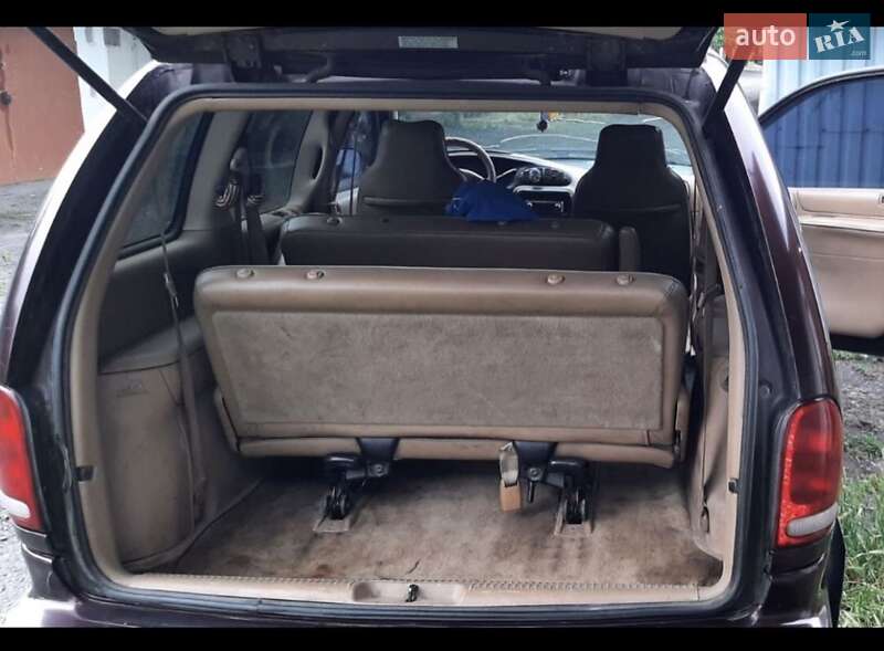 Минивэн Dodge Caravan 1997 в Кривом Роге