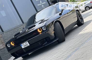 Dodge Challenger  2020