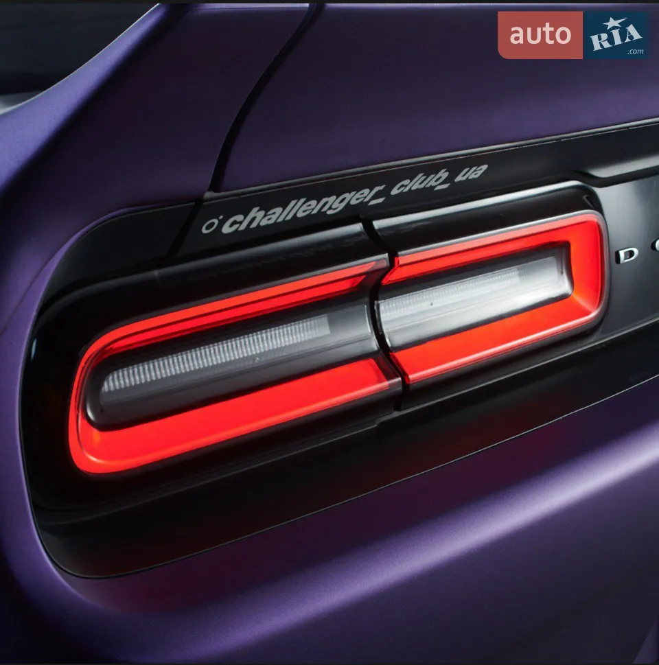 2018 Dodge Challenger - фото 1