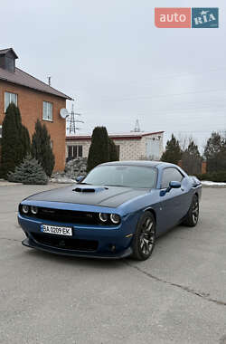 Dodge Challenger  2020