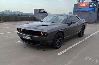 Dodge Challenger  2020