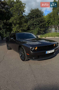 Dodge Challenger  2019