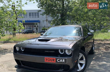 Dodge Challenger  2020