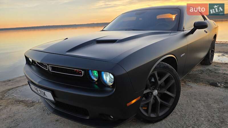 Dodge Challenger