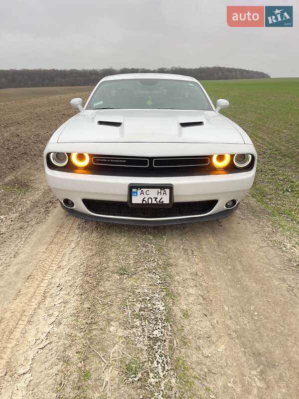Dodge Challenger